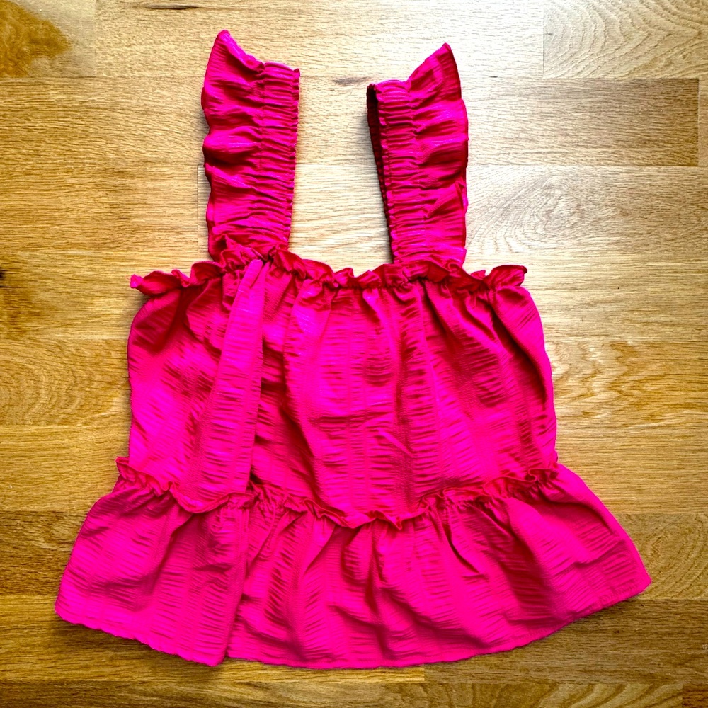 Shein. Size medium. Blouse tank. Pink